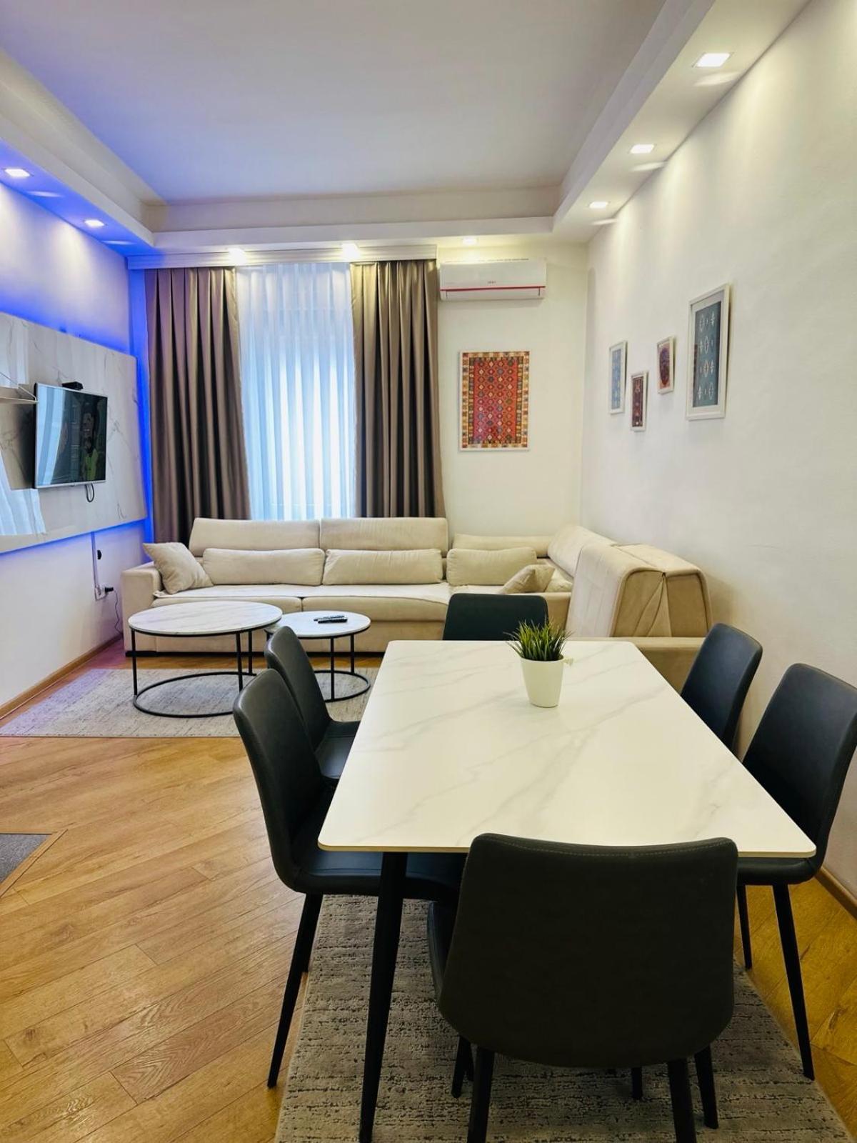 Relax Exclusive Apartment Free Public Parking ซาราเยโว ภายนอก รูปภาพ