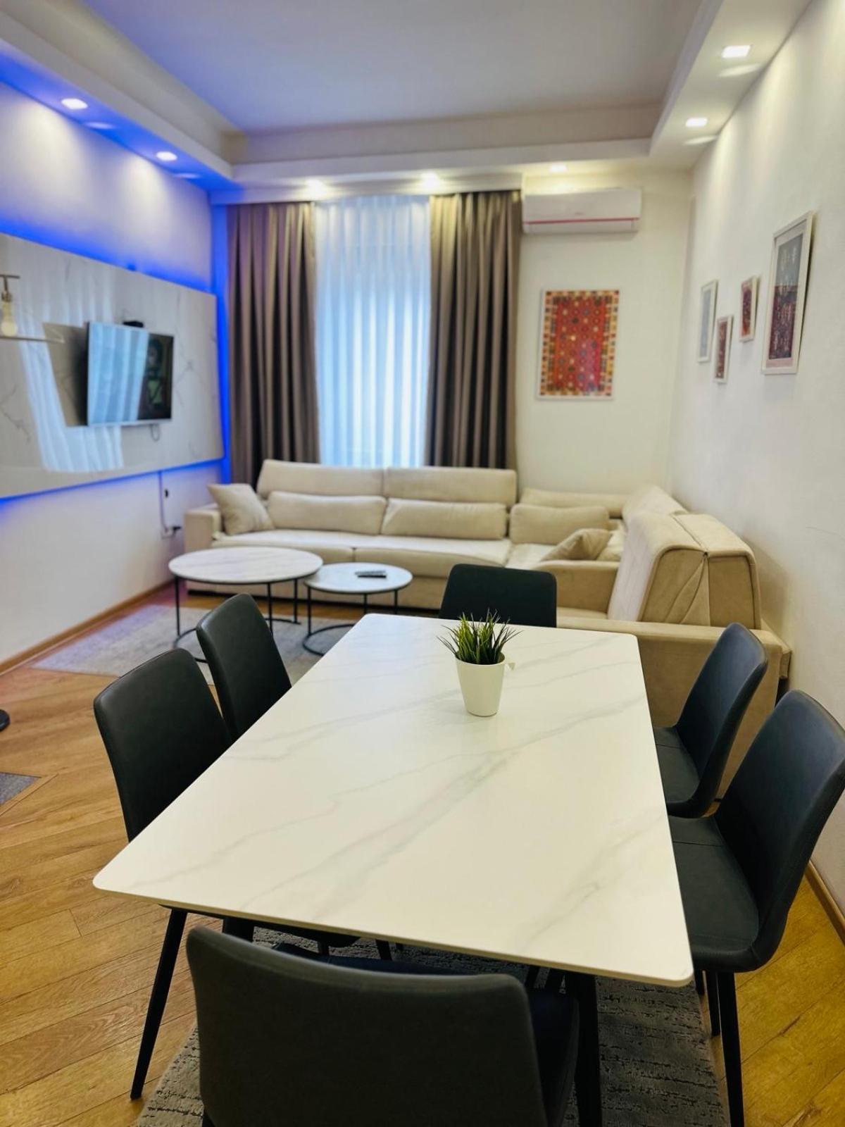 Relax Exclusive Apartment Free Public Parking ซาราเยโว ภายนอก รูปภาพ