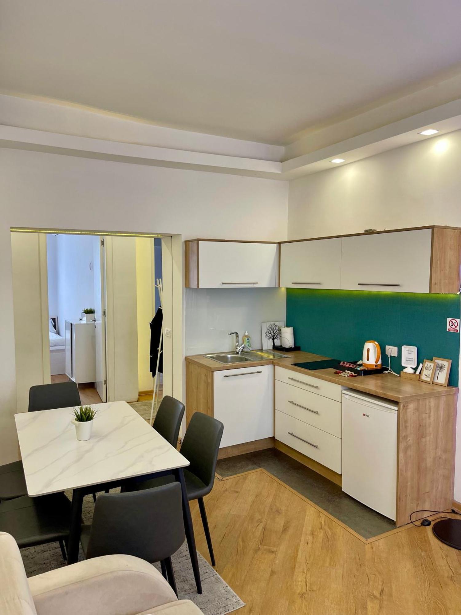 Relax Exclusive Apartment Free Public Parking ซาราเยโว ภายนอก รูปภาพ