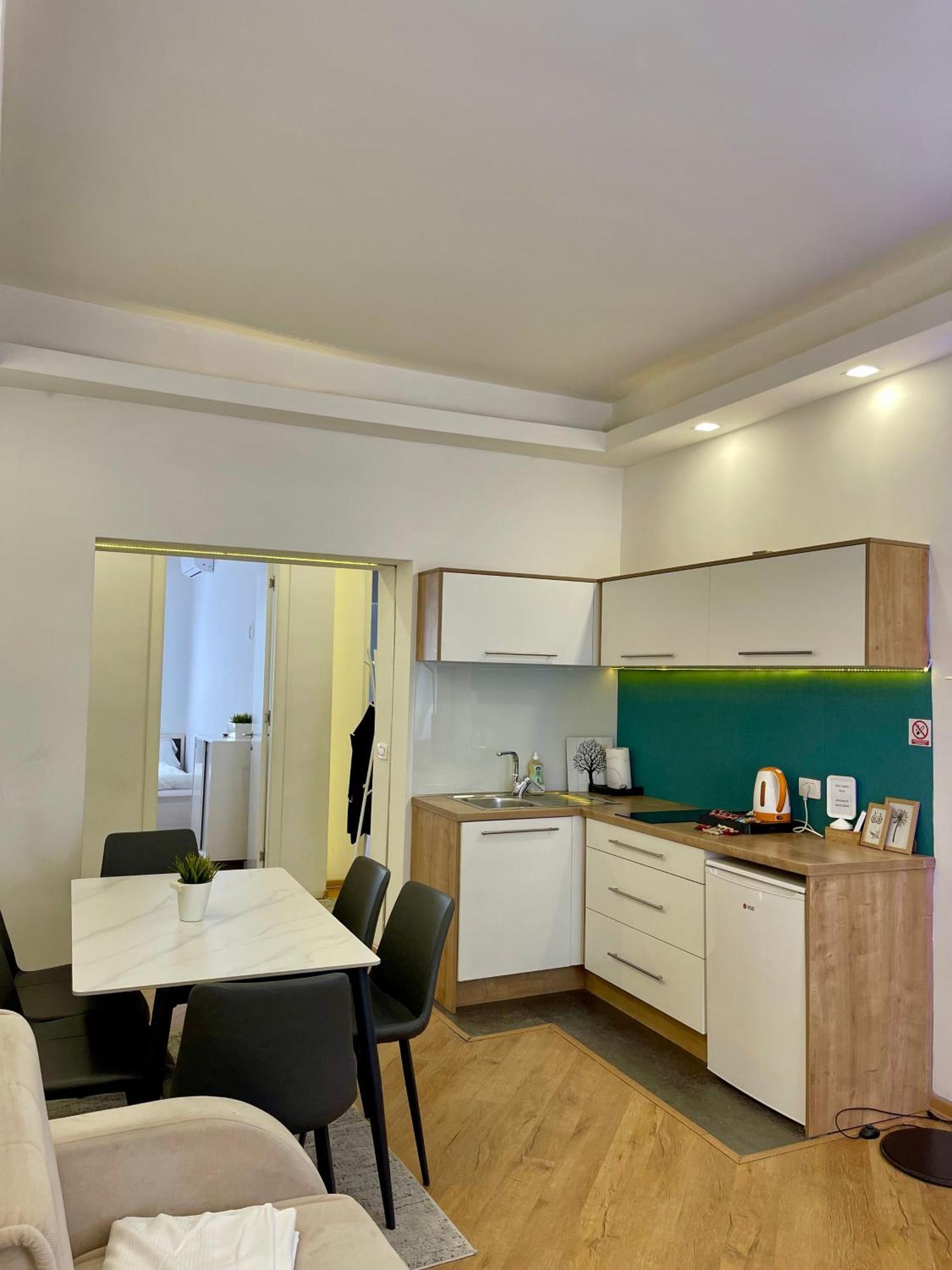 Relax Exclusive Apartment Free Public Parking ซาราเยโว ภายนอก รูปภาพ