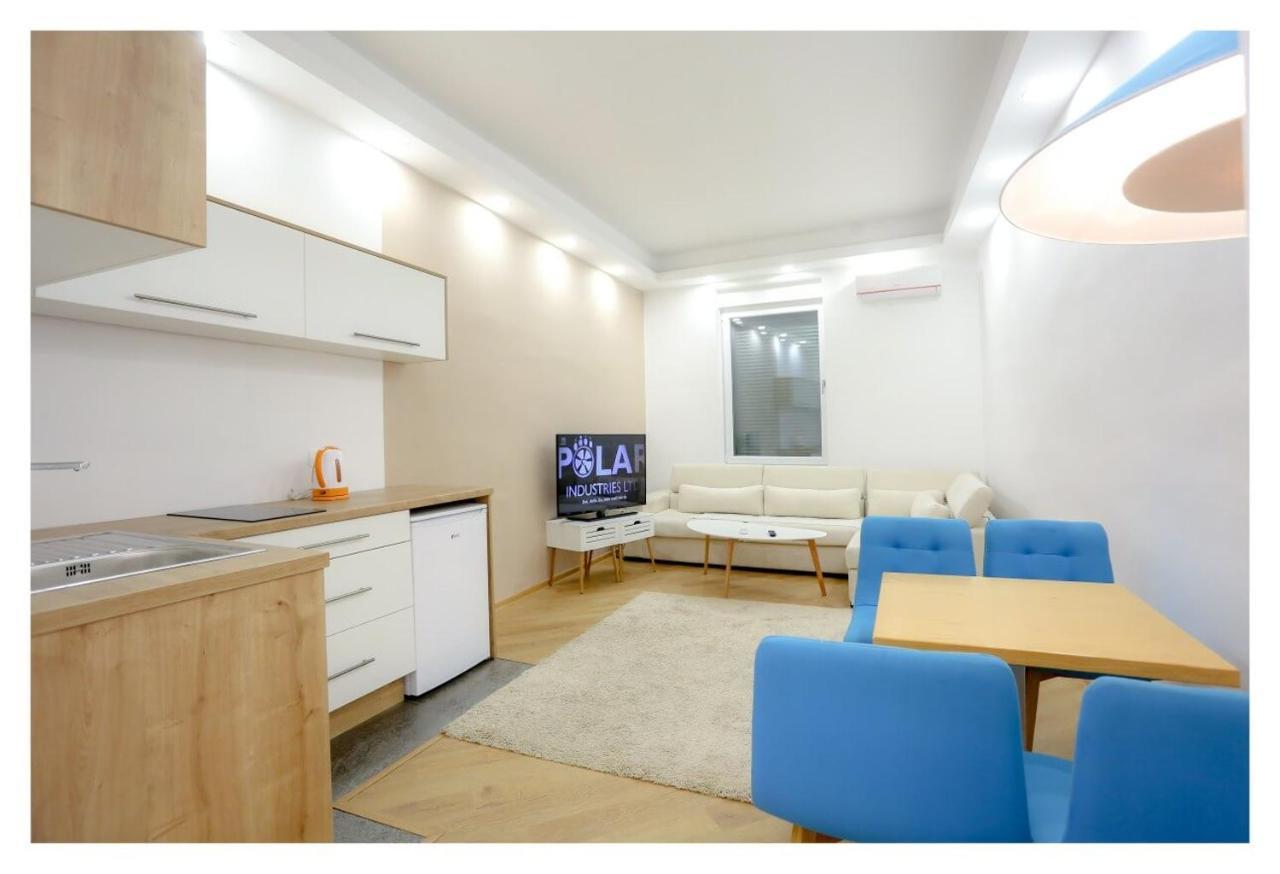 Relax Exclusive Apartment Free Public Parking ซาราเยโว ภายนอก รูปภาพ